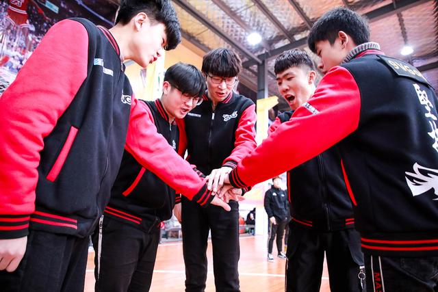 理實(shí)結(jié)合，新華學(xué)子展現(xiàn)<a href=http://njxh.cn target=_blank class=infotextkey>專業(yè)</a>電競(jìng)風(fēng)采