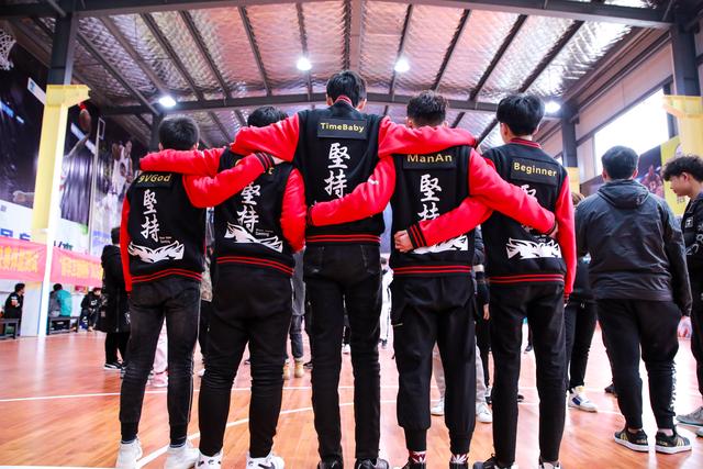 理實(shí)結(jié)合，新華學(xué)子展現(xiàn)<a href=http://njxh.cn target=_blank class=infotextkey>專業(yè)</a>電競(jìng)風(fēng)采