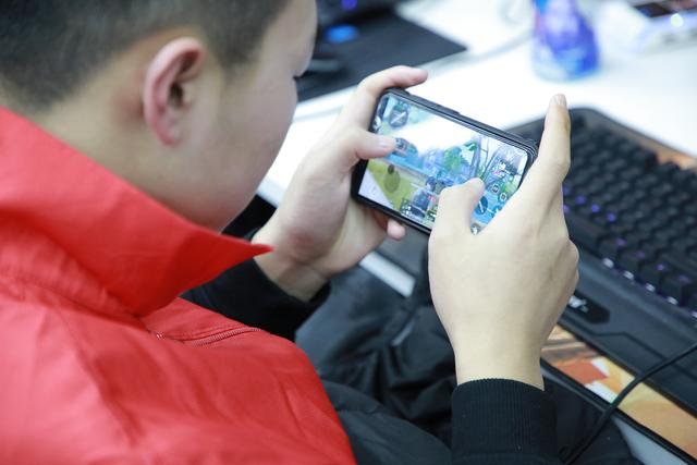 理實(shí)結(jié)合，新華學(xué)子展現(xiàn)<a href=http://njxh.cn target=_blank class=infotextkey>專業(yè)</a>電競(jìng)風(fēng)采