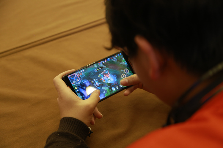 熱血青春，永無止“競”—電子競技動漫游戲