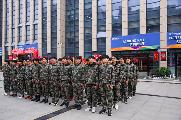 “三教三訓(xùn)”之綠裝紅顏，勇往直前！