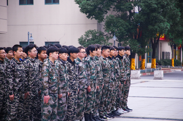 “三教三訓(xùn)”之綠裝紅顏，勇往直前！