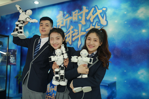 教學(xué)研發(fā)顯實(shí)力，新華互聯(lián)網(wǎng)科技五大<a href=http://njxh.cn target=_blank class=infotextkey>專業(yè)</a>特色學(xué)院亮點(diǎn)解析！