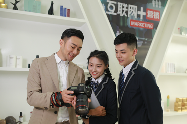 教學(xué)研發(fā)顯實(shí)力，新華互聯(lián)網(wǎng)科技五大<a href=http://njxh.cn target=_blank class=infotextkey>專業(yè)</a>特色學(xué)院亮點(diǎn)解析！