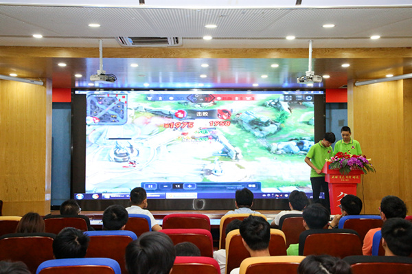 “家校同心，攜手共進”2019年上半年階段結(jié)課答辯分享會圓滿結(jié)束