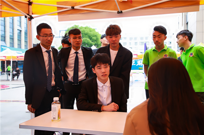 創(chuàng)就業(yè)宣傳周活動(dòng)集錦丨畢業(yè)即就業(yè)，我們不是說(shuō)說(shuō)而已哦！