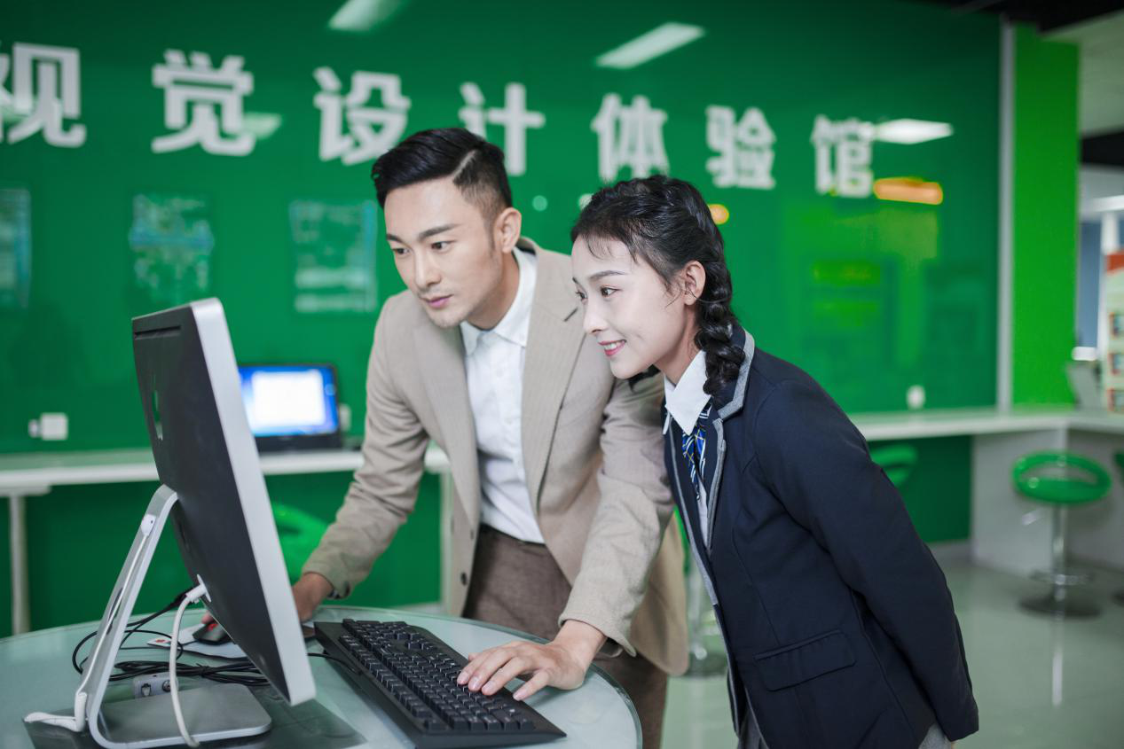 【媒體關注】新華電腦學校怎么樣，為什么要來新華電腦教育