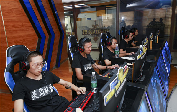 2019年“新華杯”英雄聯(lián)盟電子競(jìng)技大賽皖蘇贛湘四省區(qū)域決賽順利舉行！