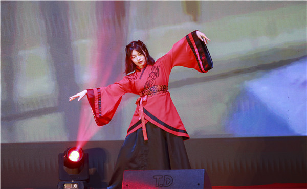 南京新華2019年新生開學(xué)典禮暨CEAC獎學(xué)金頒獎盛典隆重舉行！