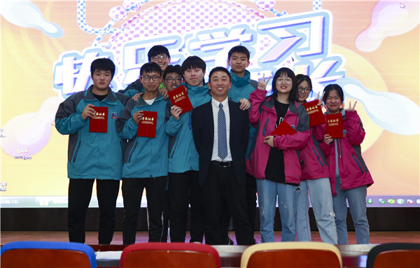 2019秋季新生階段課程結(jié)課答辯分享會圓滿落幕！