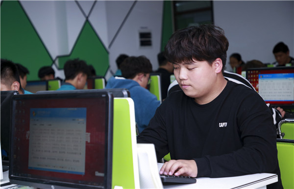 熱烈祝賀“輕舞飛揚(yáng)，彈指如風(fēng)”計(jì)算機(jī)基本功大賽成功舉行！