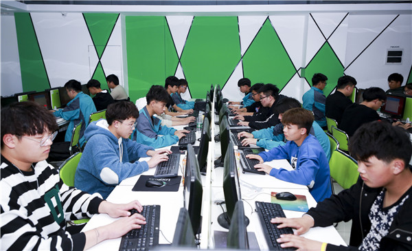 熱烈祝賀“輕舞飛揚(yáng)，彈指如風(fēng)”計(jì)算機(jī)基本功大賽成功舉行！