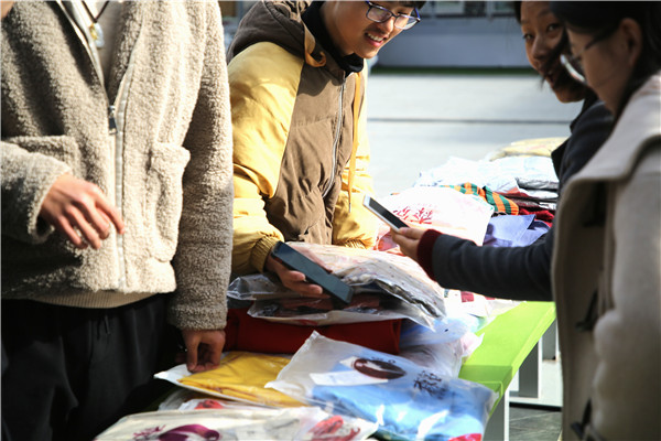 雙十二電商折扣哪家強？來看看魔創(chuàng)直播吧!