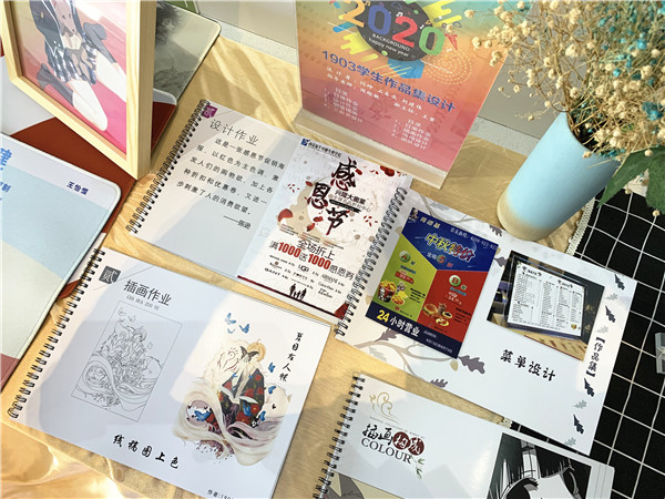 教學(xué)成果展示周，學(xué)子答辯各顯神通