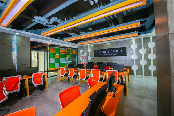 年前擇校，為啥家長都來南京新華實地考察？