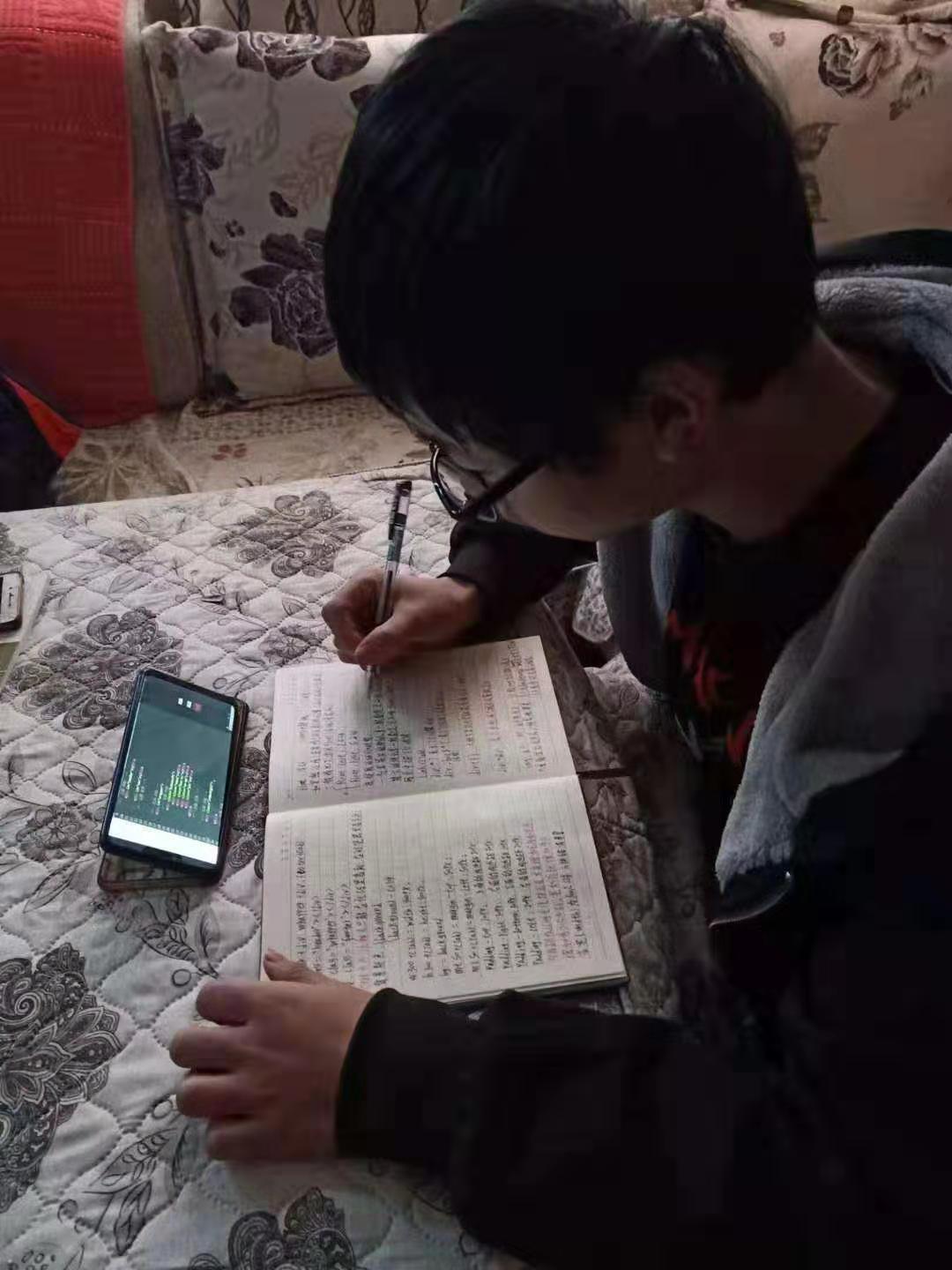 休假不休課，停課不停學，足不出戶在線學技術！