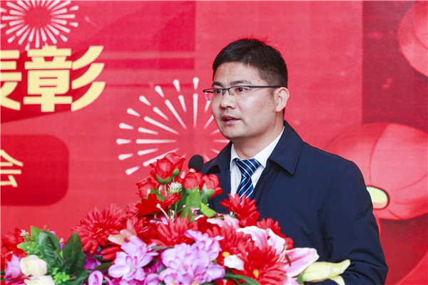 2020春季教學(xué)質(zhì)量月總結(jié)表彰暨教學(xué)研發(fā)部署大會隆重舉行！