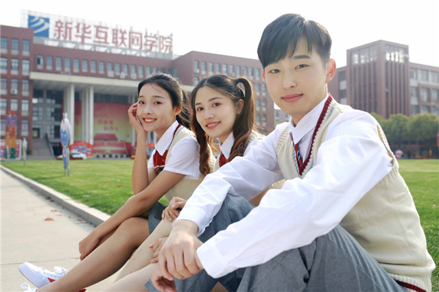 新華暖心教育，緣何成為家長們放心的學(xué)校？