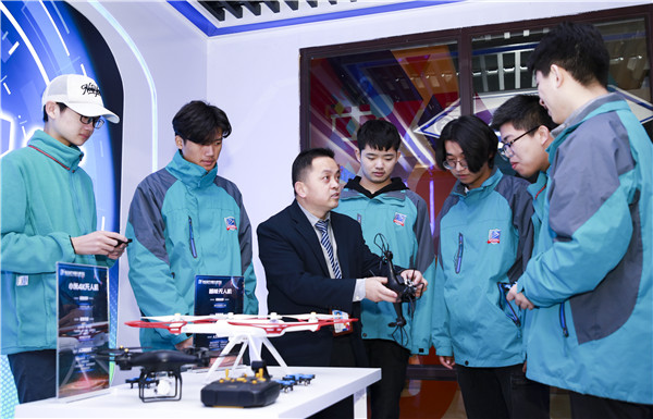 2020高考填報志愿選什么<a href=http://njxh.cn target=_blank class=infotextkey>專業(yè)</a>好？互聯(lián)網(wǎng)行業(yè)占大頭！