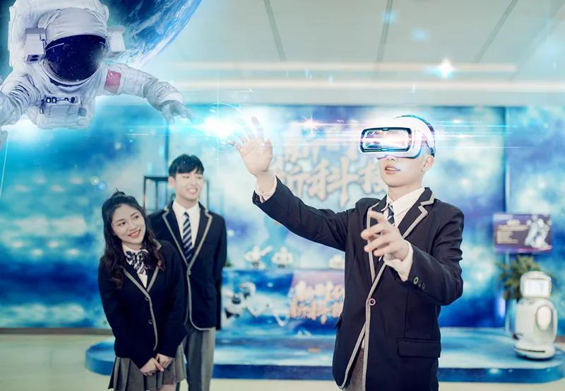 人人出彩 技能強(qiáng)國，新華邀你體驗(yàn)工匠精神