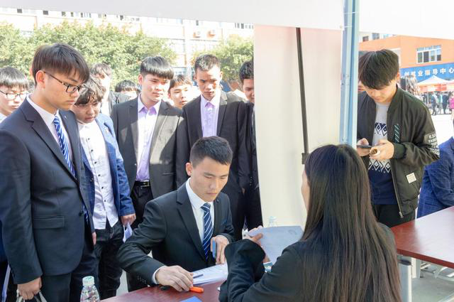 新華互聯(lián)網(wǎng)科技校企合作多方聯(lián)動，共建人才生態(tài)圈！