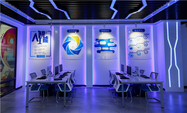 年前擇校，為啥家長都來南京新華實地考察？