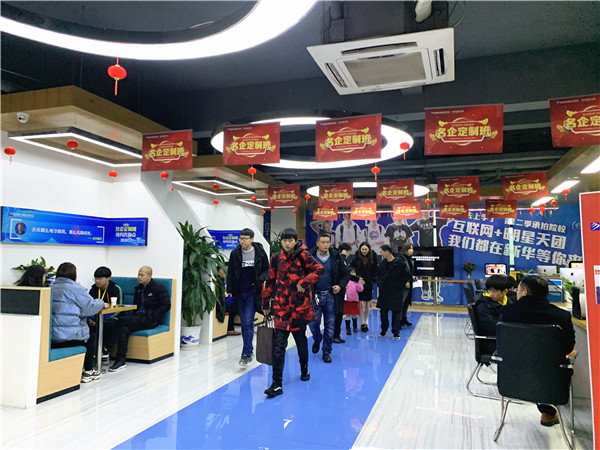 年前擇校，為啥家長都來南京新華實地考察？