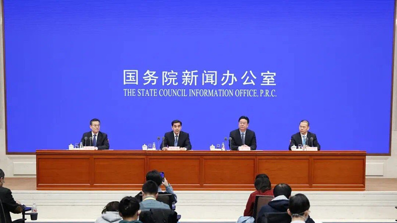 聚焦兩會(huì) | 新華互聯(lián)網(wǎng)+教育助力鄉(xiāng)村振興！