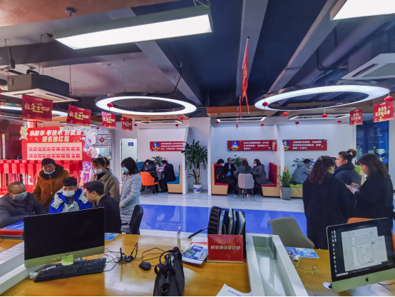 南京新華電腦專修學(xué)院330校園專場(chǎng)咨詢?nèi)栈顒?dòng)成功舉辦！