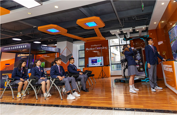 南京新華五一試學(xué)體驗(yàn)周火爆開啟！