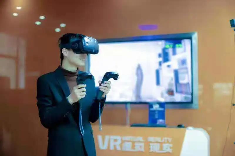 端午來新華，“粽”享互聯(lián)網(wǎng)新科技！