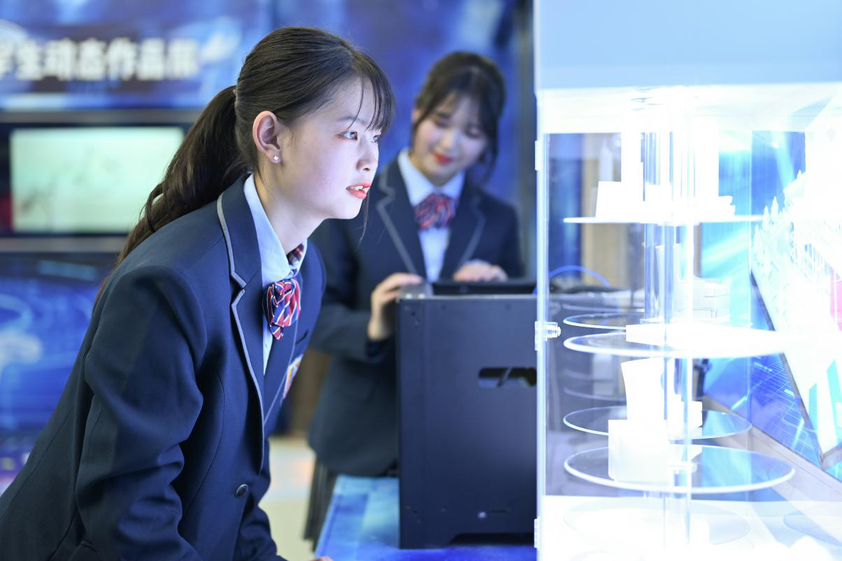 要搞大事情！6月23日盧東旭要去新華上學(xué)了！