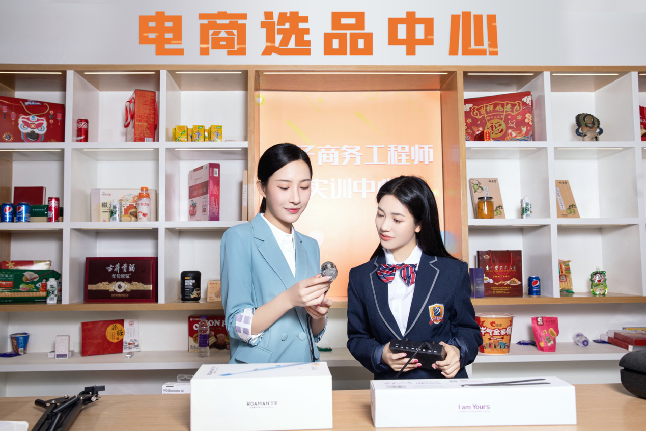 全媒體數(shù)智化流量時(shí)代-新華這個(gè)<a href=http://njxh.cn target=_blank class=infotextkey>專(zhuān)業(yè)</a>的學(xué)生成為企業(yè)香餑餑