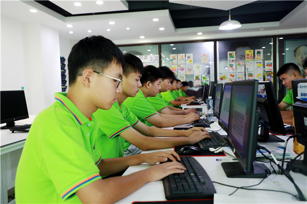 開學(xué)第一課,在南京新華開啟新篇章！