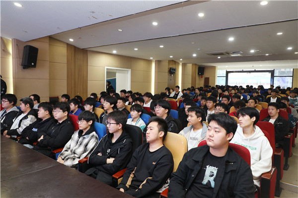 企業(yè)大咖進(jìn)校園|構(gòu)建校企交流平臺，助推雙方深度合作