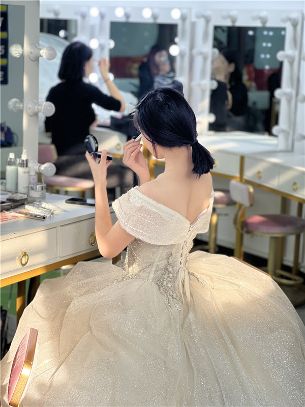 南京新華互聯(lián)網(wǎng)+美妝與形象設(shè)計(jì)<a href=http://njxh.cn target=_blank class=infotextkey>專(zhuān)業(yè)</a>結(jié)課答辯分享會(huì)圓滿落幕！