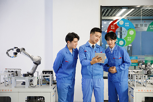 男孩子適合學(xué)什么技術(shù)才能有前途 男孩子適合學(xué)什么技術(shù)才能有前途