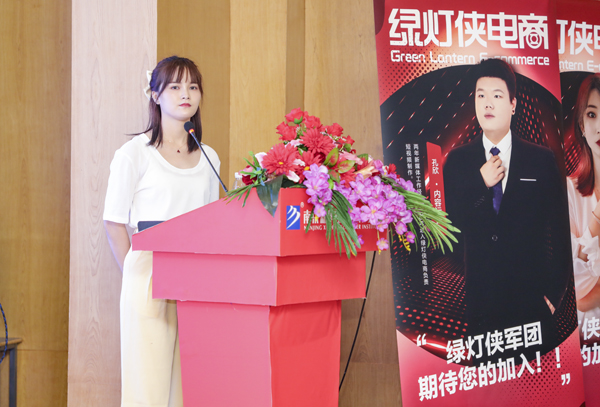 大咖來了！企業(yè)專家進校園，助力學子大發(fā)展！