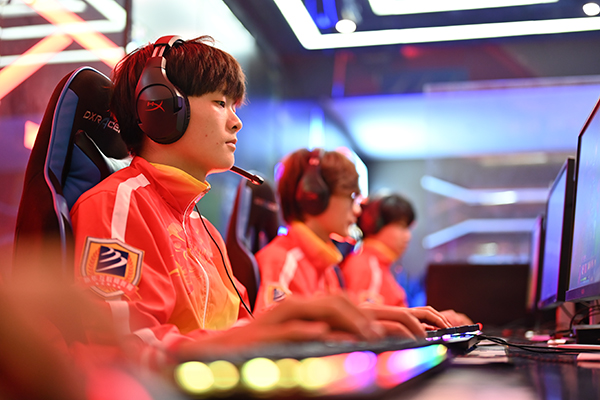 孩子分?jǐn)?shù)很差初三畢業(yè)還該上什么學(xué)校？