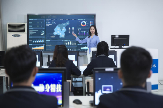 99公益日 | 新起點，筑夢公益行動，新華助有志學子追夢