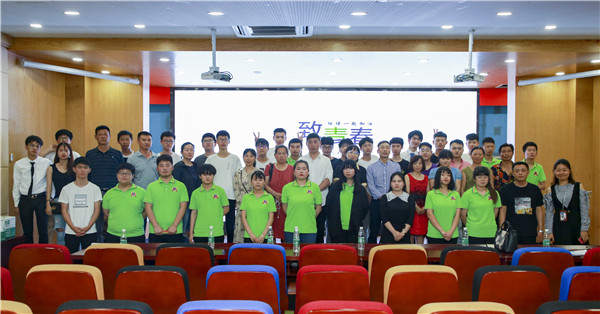 “家校同心，攜手共進(jìn)”——南京新華2019年上半年P(guān)S階段課程答辯分享會(huì)